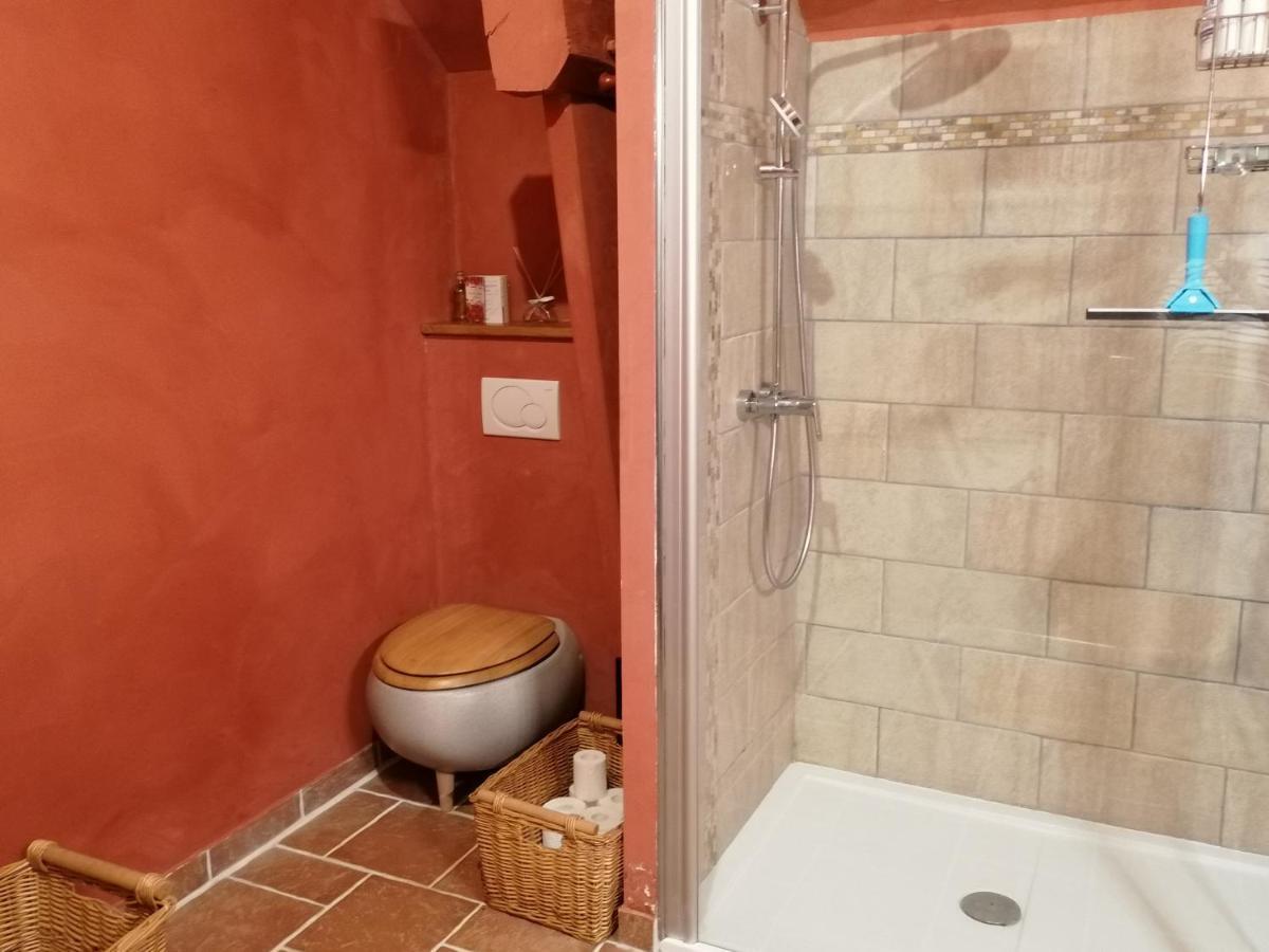 Maison Renovee En Pierres Sejour Spacieux Avec Jardin Et Terrasse Amenagee Pres Omaha Beach & Bayeux A 5Mn De La Mer Tous Commerces Commes Eksteriør billede