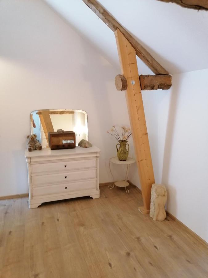 Maison Renovee En Pierres Sejour Spacieux Avec Jardin Et Terrasse Amenagee Pres Omaha Beach & Bayeux A 5Mn De La Mer Tous Commerces Commes Eksteriør billede